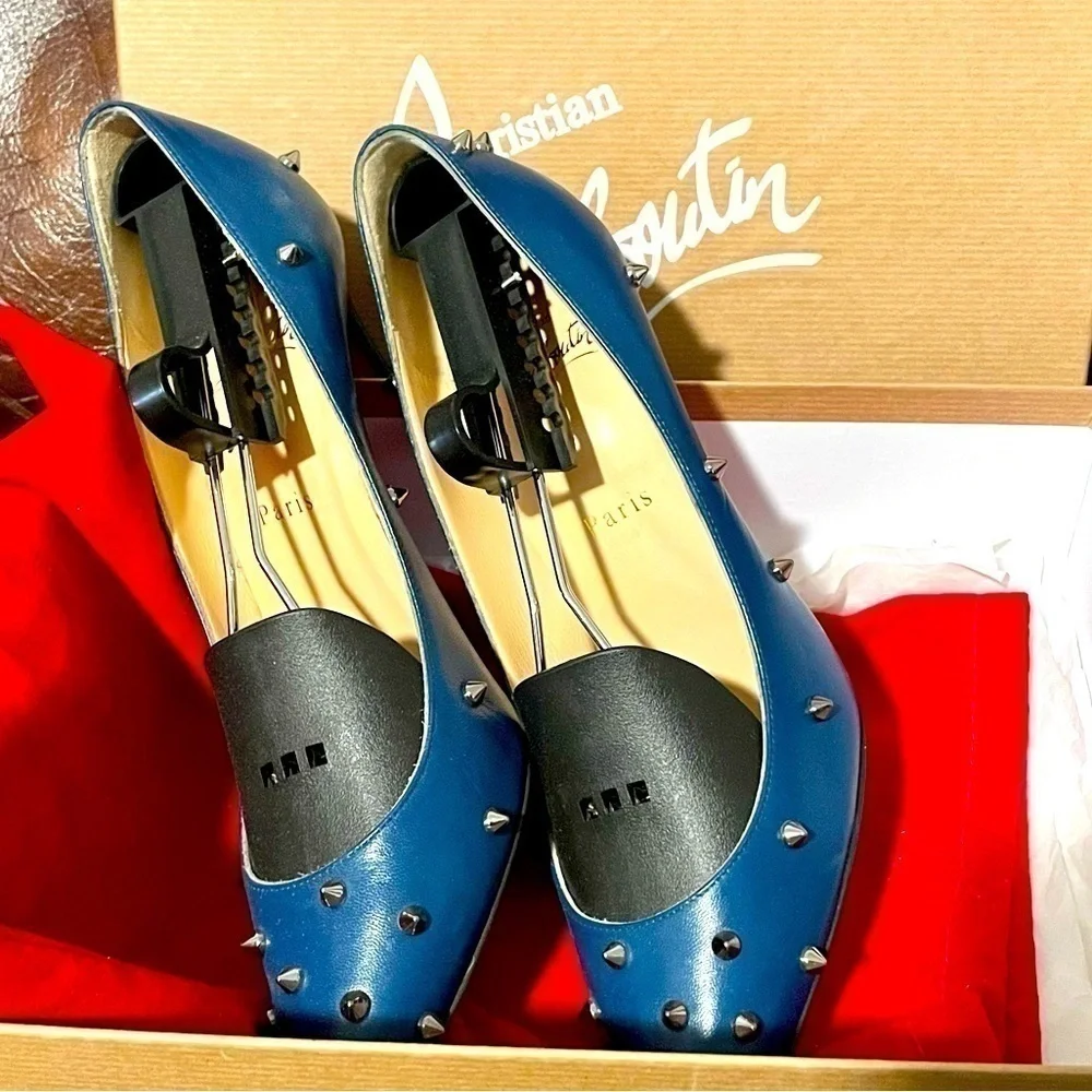 CHRISTIAN Louboutin iconic ‘Kate’ spike accented leather stilettos, EU 39 100mm